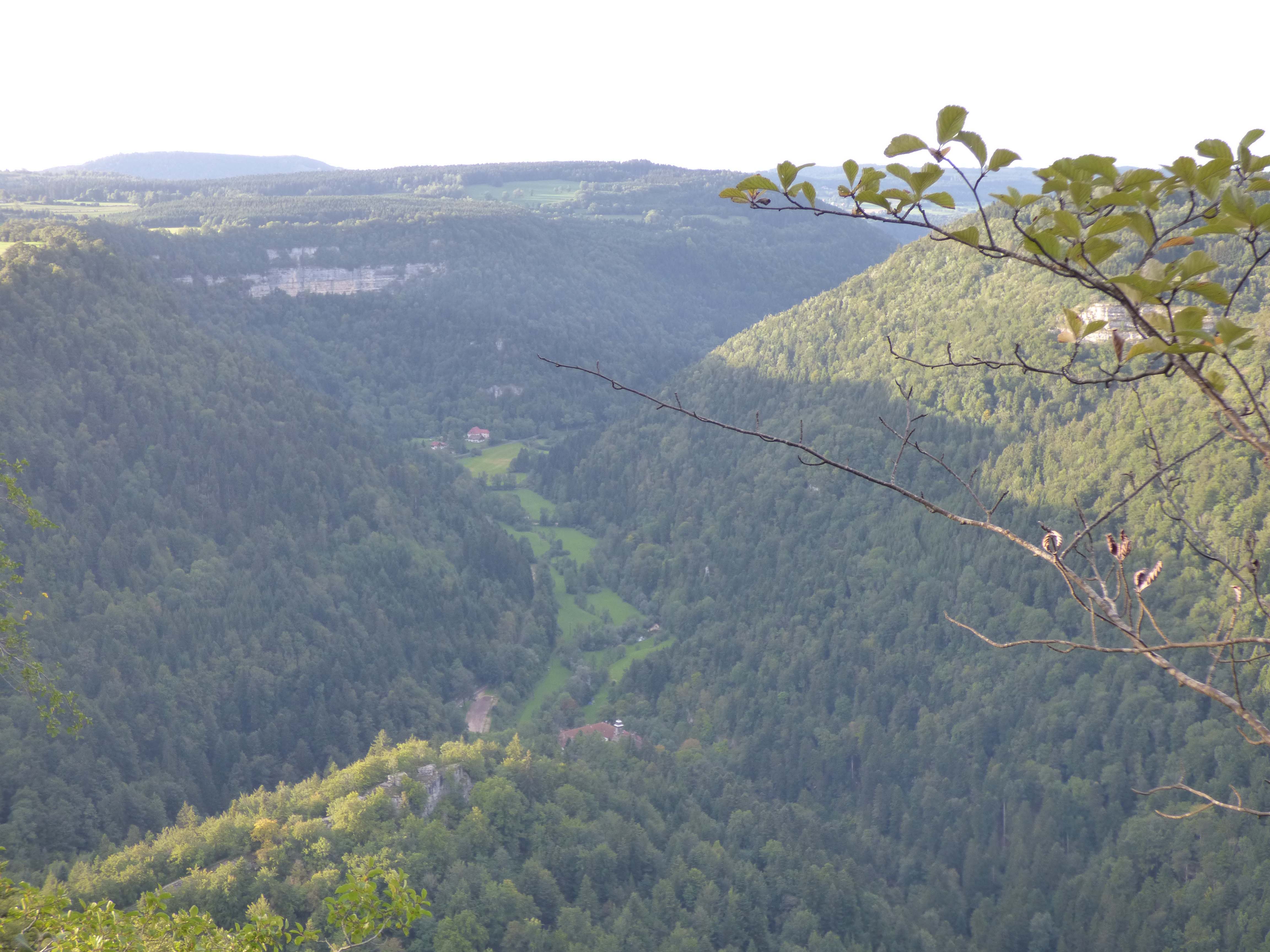 Cirque De Consolation Consolation Maisonnettes Doubs Lunetoile Com Mysteres Legendes Et Curiosites