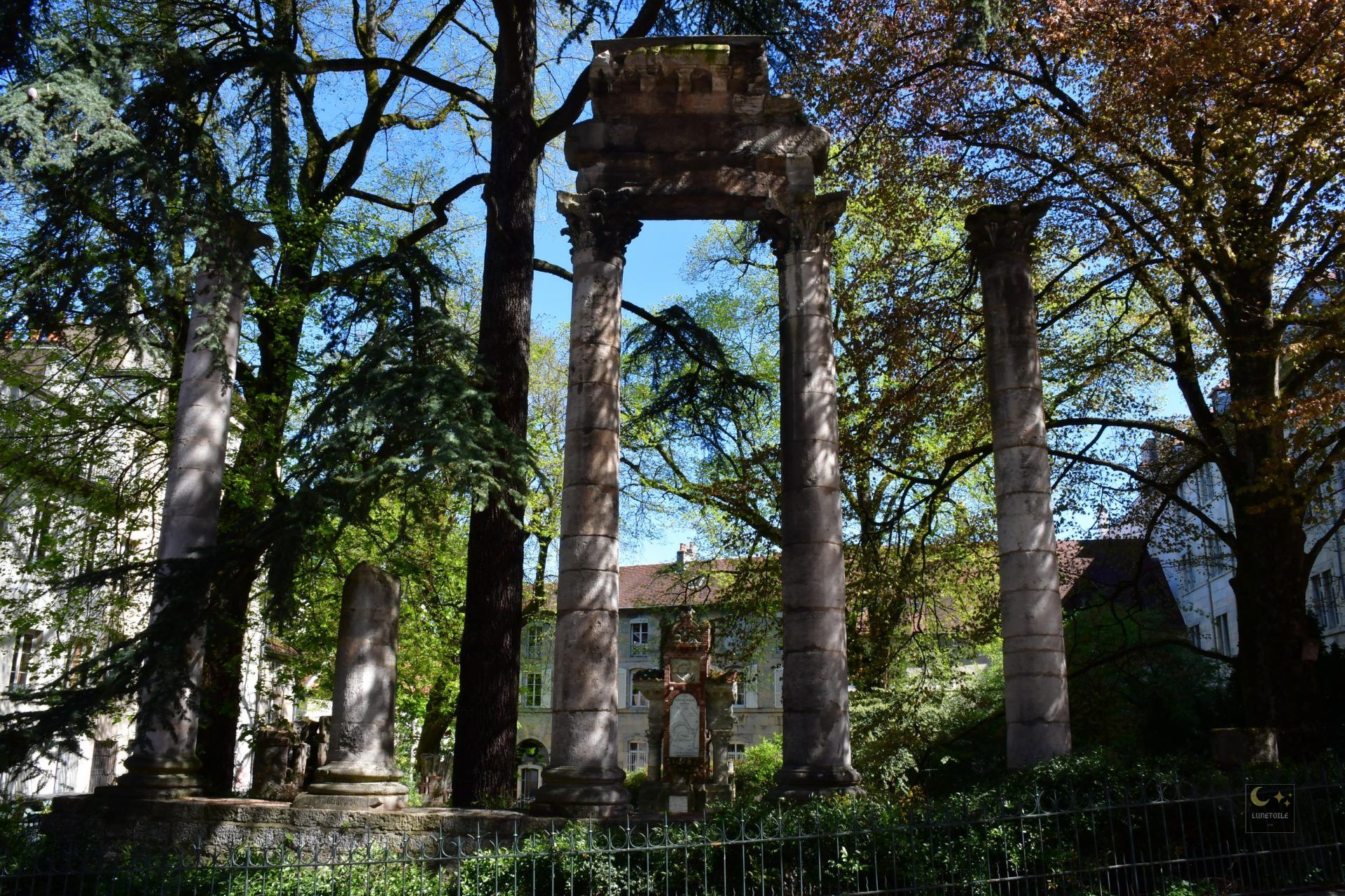 Les ruines romaines du square Castan – Besançon (25)